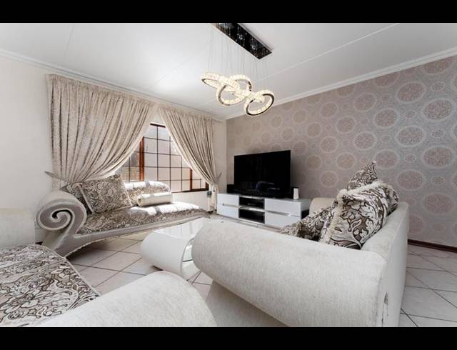 3 BEDROOM TOWNHOUSE FOR SALE IN CRAIGAVON